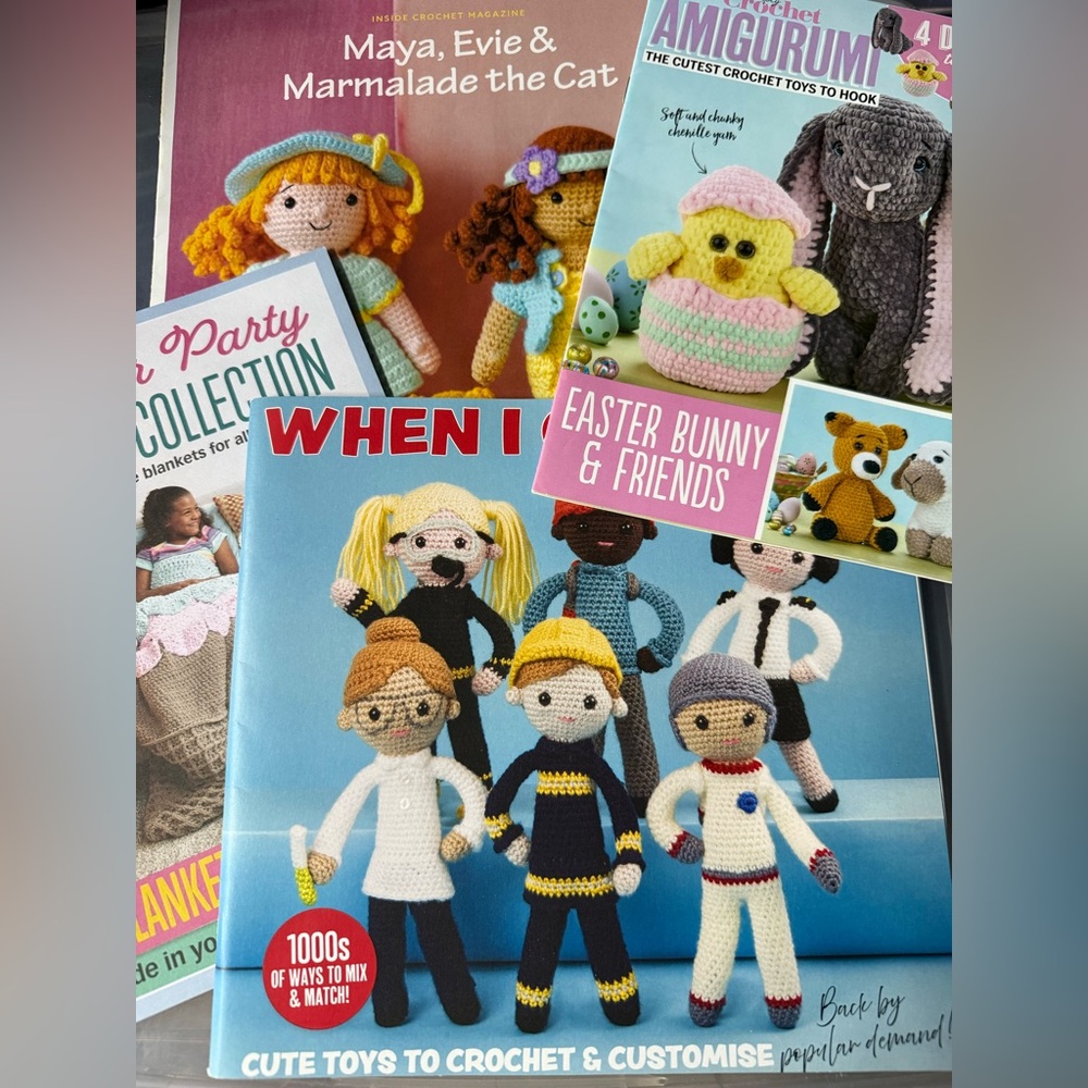 Lot of 4 Crochet Booklets including Amigurumi and kids blankets.